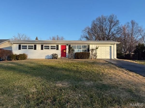 1517 Froesel Drive, Ellisville, MO 63011