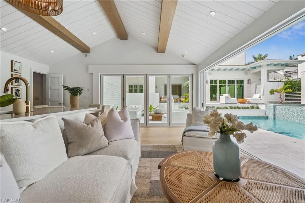 187 10th Ave S, Naples, FL 34102 Photo