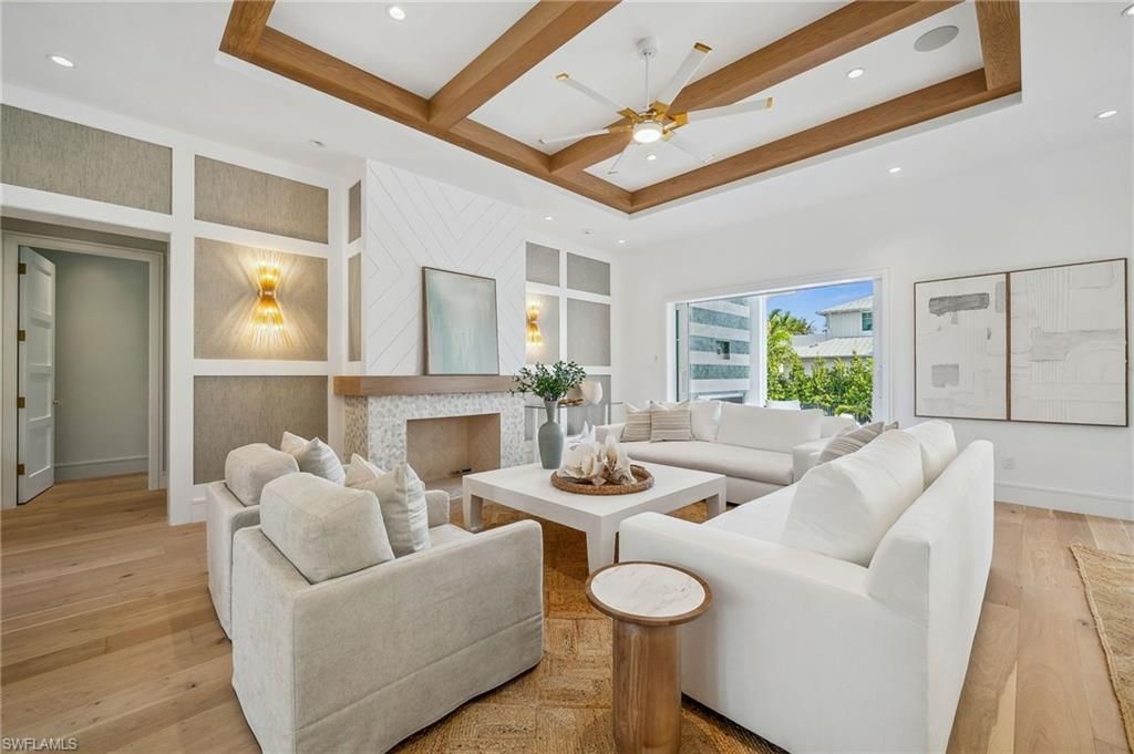 187 10th Ave S, Naples, FL 34102 Photo