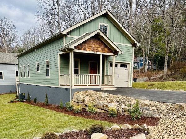 308 Ninth Street, Black Mountain, NC 28711