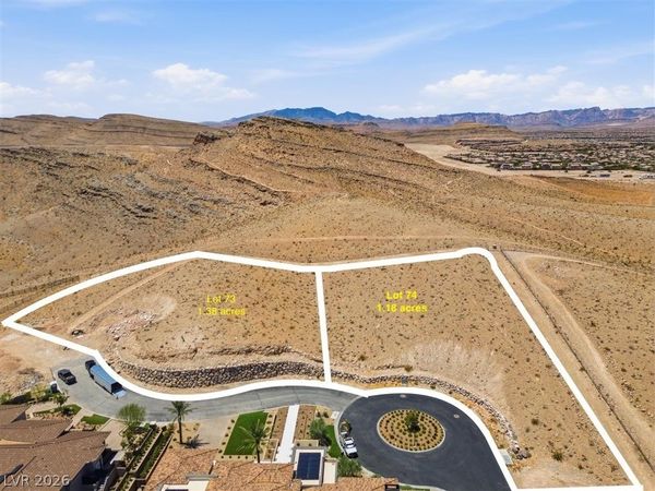 2 Shadow Canyon Court, Las Vegas, NV 89141