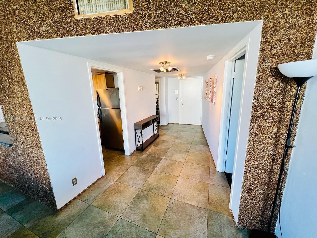 900 Bay Dr, Unit 411, Miami Beach, FL 33141 Photo