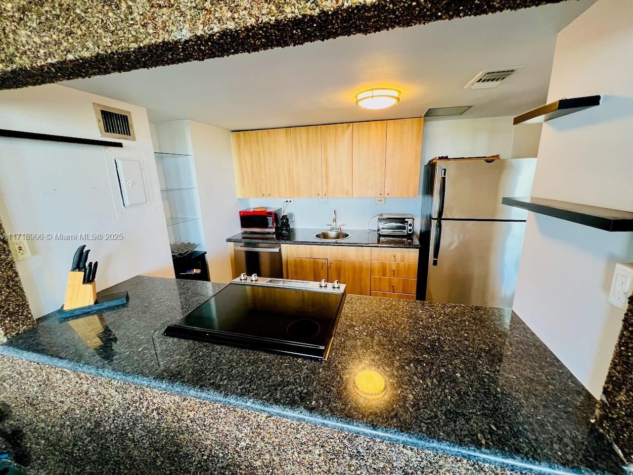 900 Bay Dr, Unit 411, Miami Beach, FL 33141 Photo