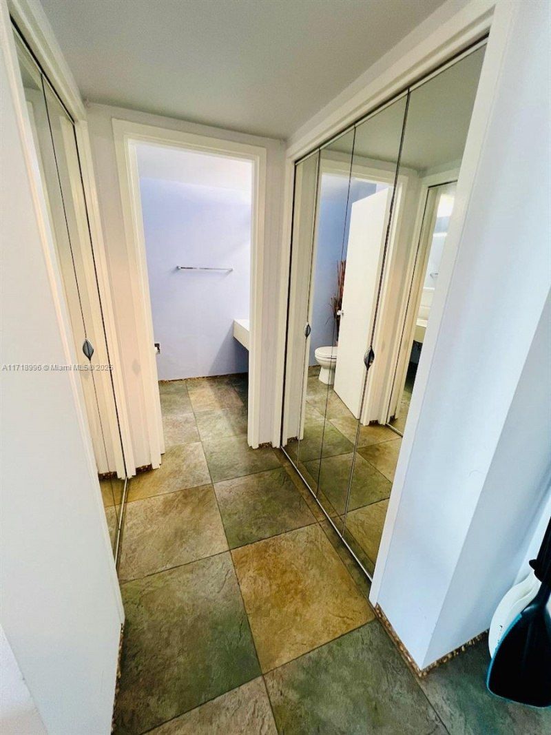900 Bay Dr, Unit 411, Miami Beach, FL 33141 Photo