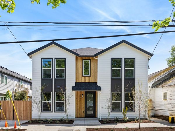 3554 NE Garfield AVE, Unit 3, Portland, OR 97212