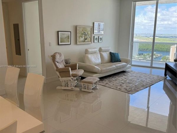 16001 Collins Ave, Unit 2605, Sunny Isles Beach, FL 33160