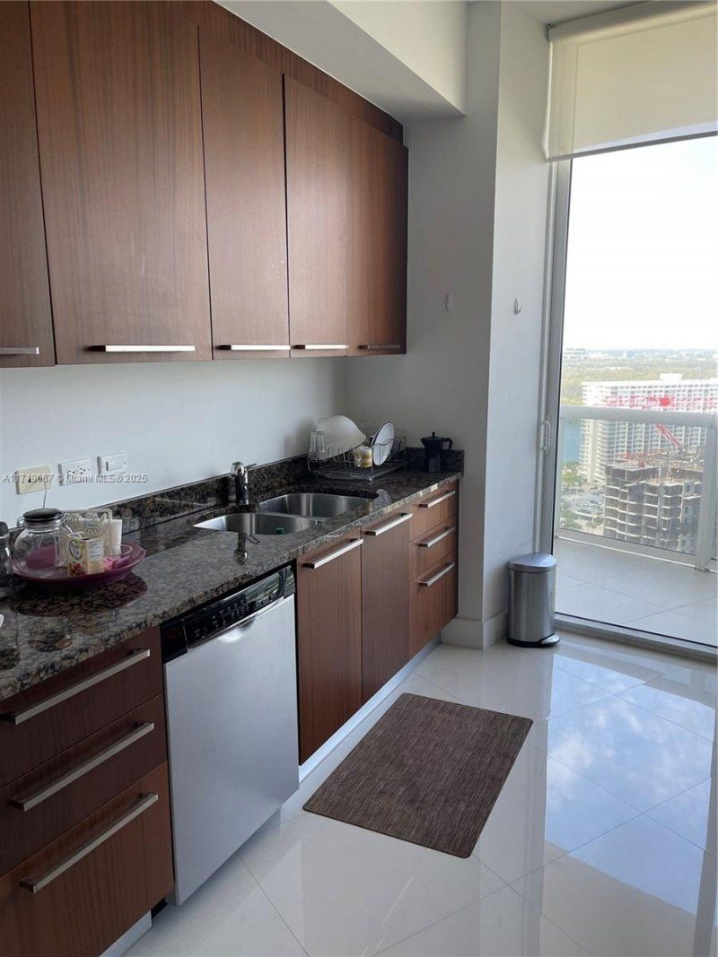 16001 Collins Ave, Unit 2605, Sunny Isles Beach, FL 33160 Photo