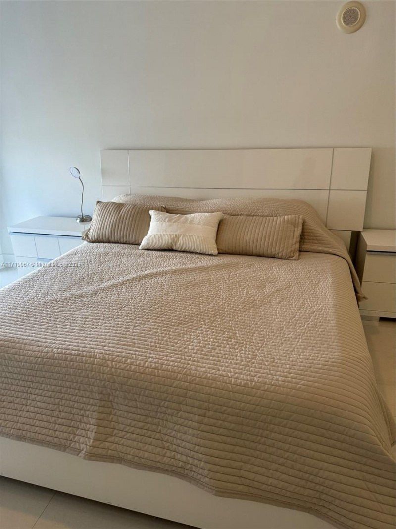 16001 Collins Ave, Unit 2605, Sunny Isles Beach, FL 33160 Photo