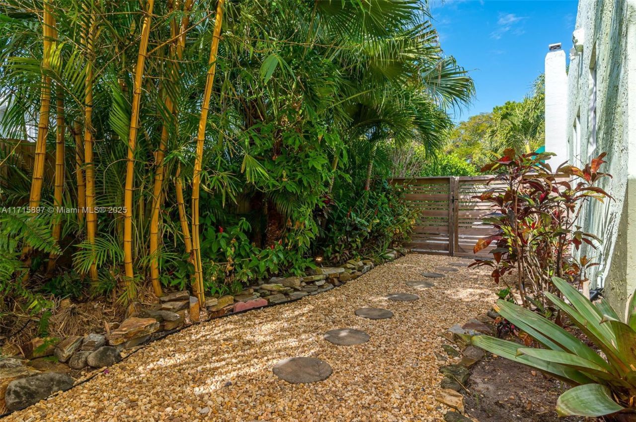 822 Flamingo Dr, West Palm Beach, FL 33401 Photo