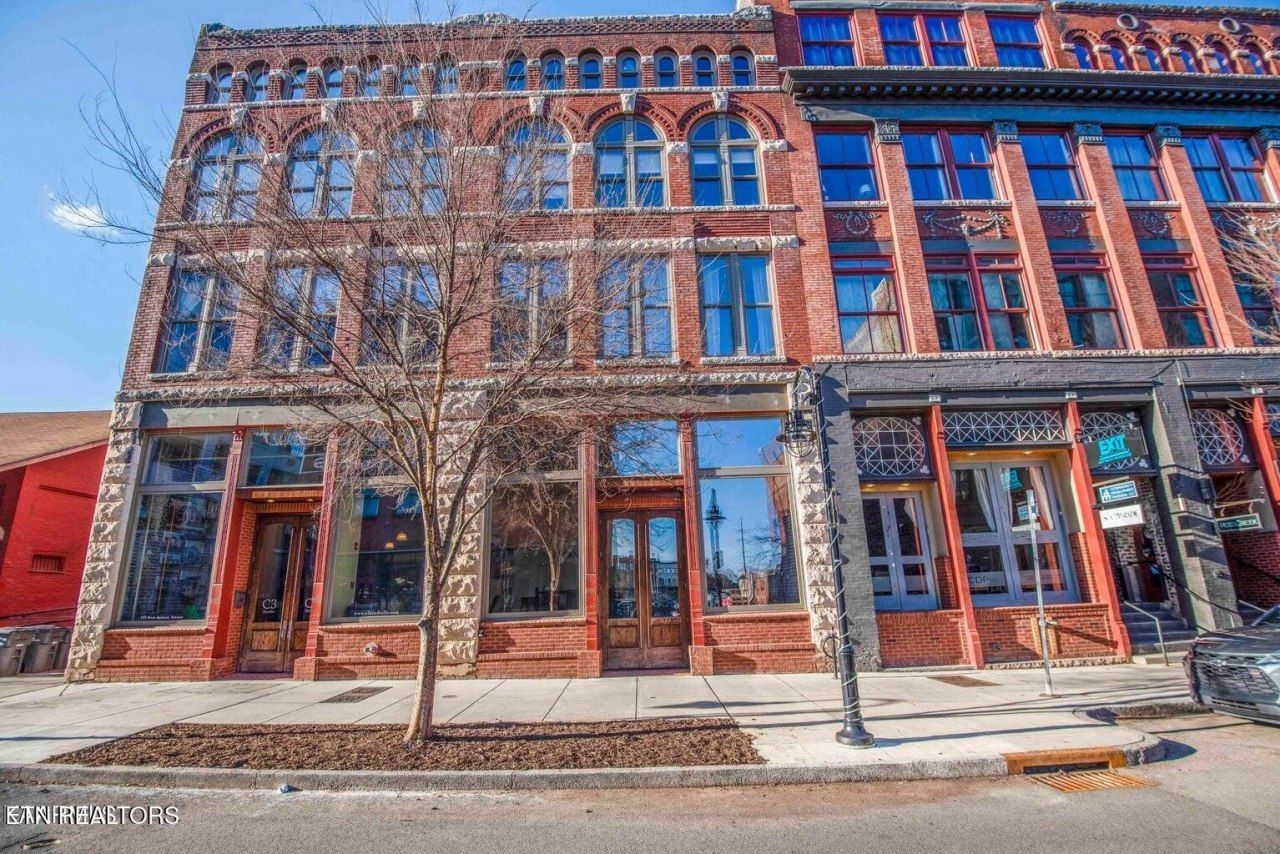 129 W Jackson Ave, Knoxville, TN 37902 Main Photo