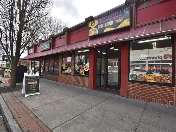 982 Main St, Springfield, MA 01103