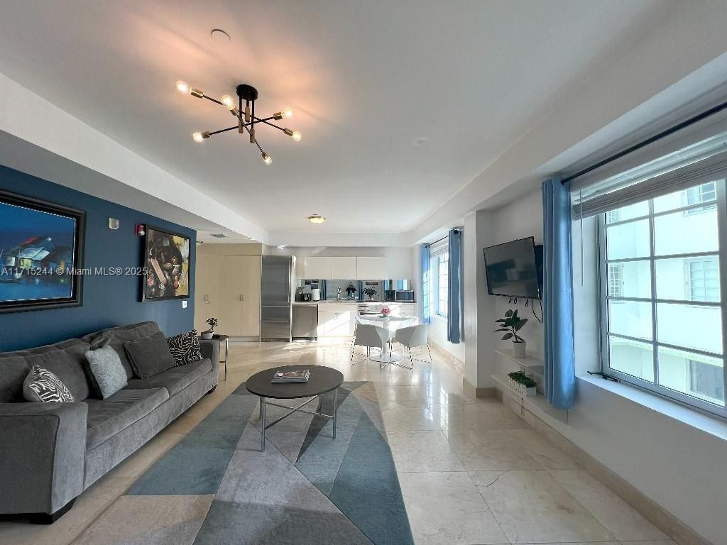 1250 Ocean Dr, Unit 3F, Miami Beach, FL 33139 Photo