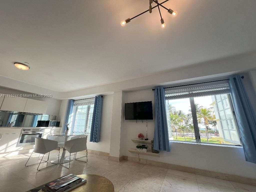 1250 Ocean Dr, Unit 3F, Miami Beach, FL 33139 Photo