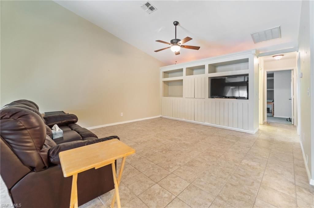 5510 SW 4th Pl, Unit 607, Cape Coral, FL 33914 Photo