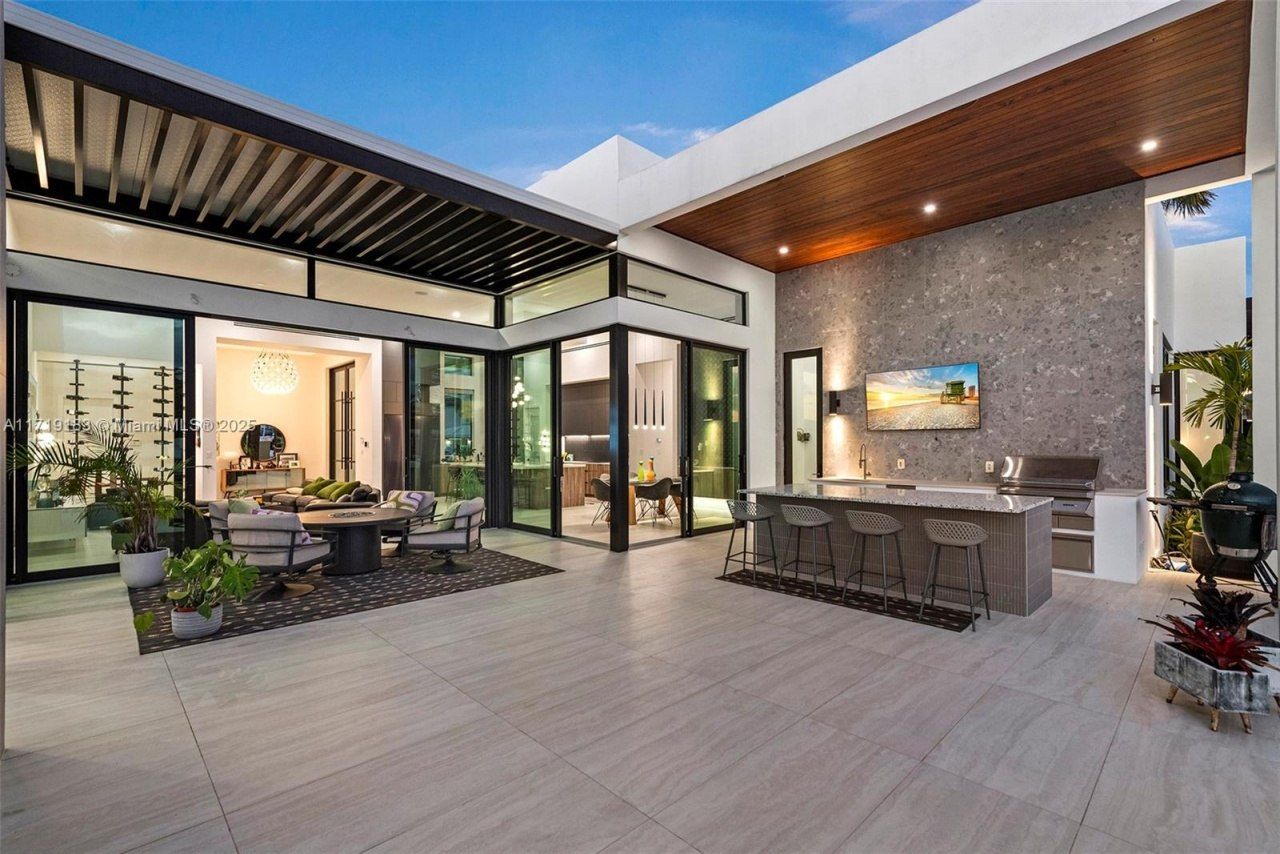 3701 NE 26th Ave, Lighthouse Point, FL 33064 Photo