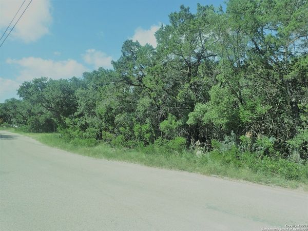 11-13 MOUNTAIN, Lakehills, TX 78063