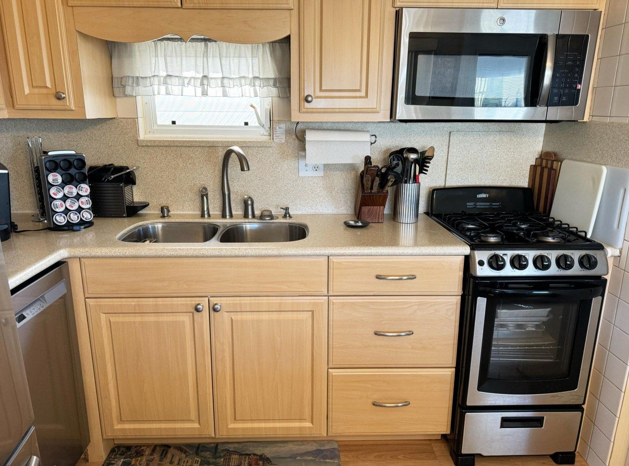 208 Flamingo Drive N, Unit N, Briny Breezes, FL 33435 Photo