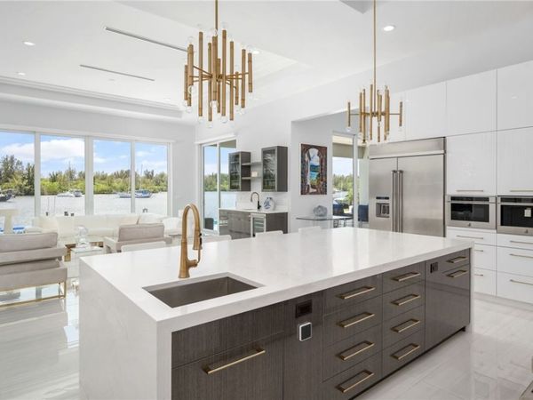 3937 Indian River Drive E, Vero Beach, FL 32963