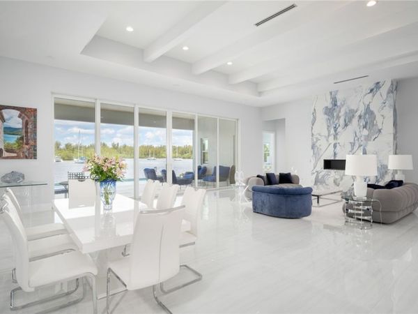 3937 Indian River Drive E, Vero Beach, FL 32963