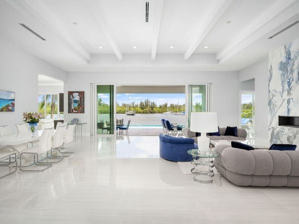 3937 Indian River Drive E, Vero Beach, FL 32963