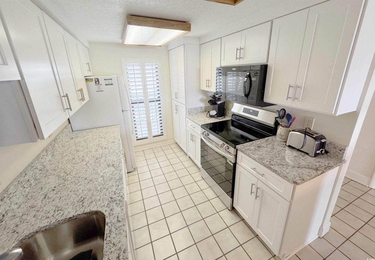 645 Retreat Beach Circle Photo 16