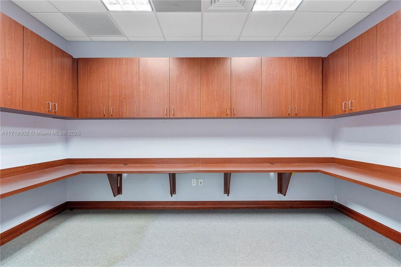 2883 Executive Park Dr, Unit 200, Weston, FL 33331 Photo