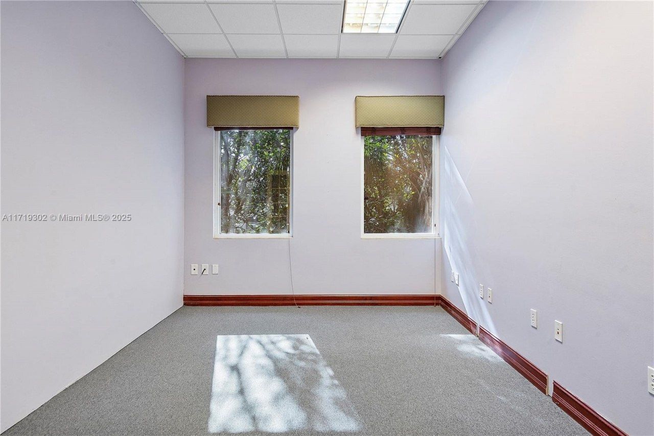 2883 Executive Park Dr, Unit 200, Weston, FL 33331 Photo