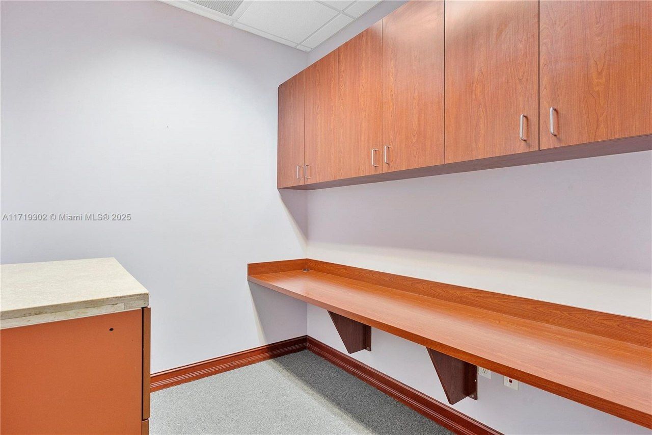 2883 Executive Park Dr, Unit 200, Weston, FL 33331 Photo