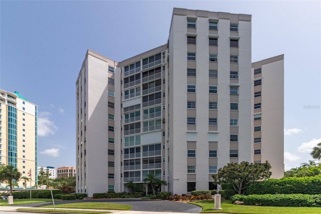 435 S Gulfstream Avenue, Unit 604, Sarasota, FL 34236 Photo
