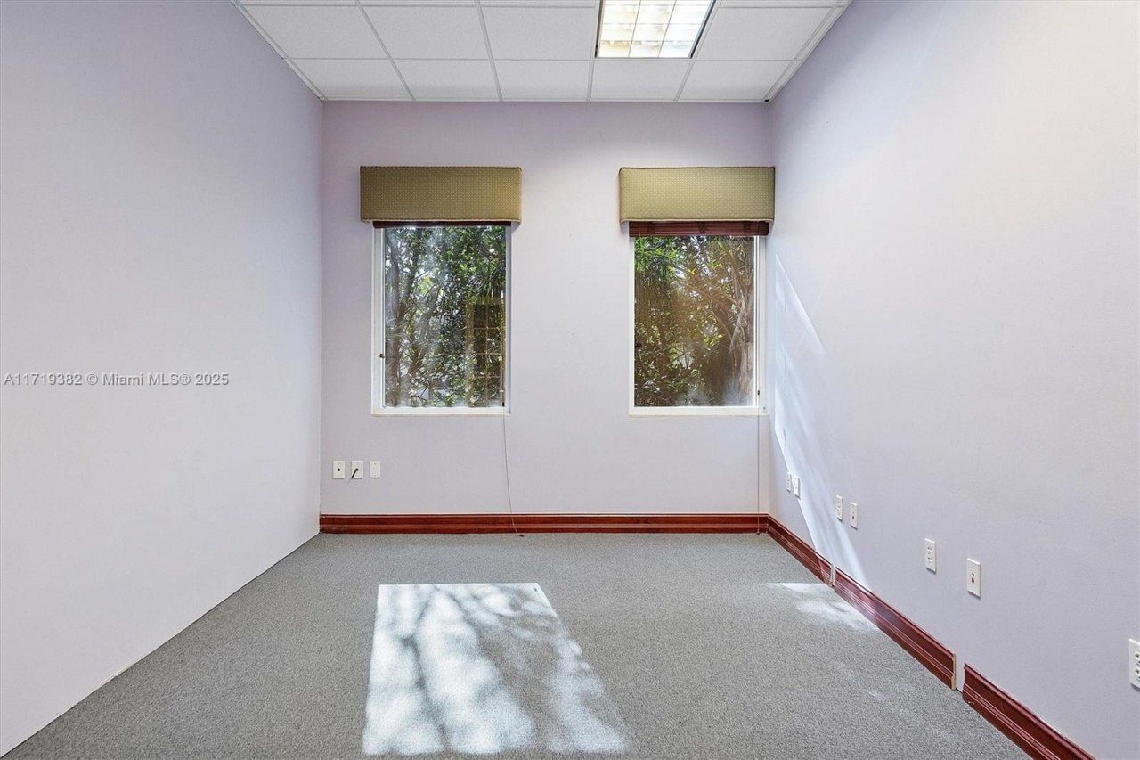 2883 Executive Park Dr, Unit 200, Weston, FL 33331 Photo