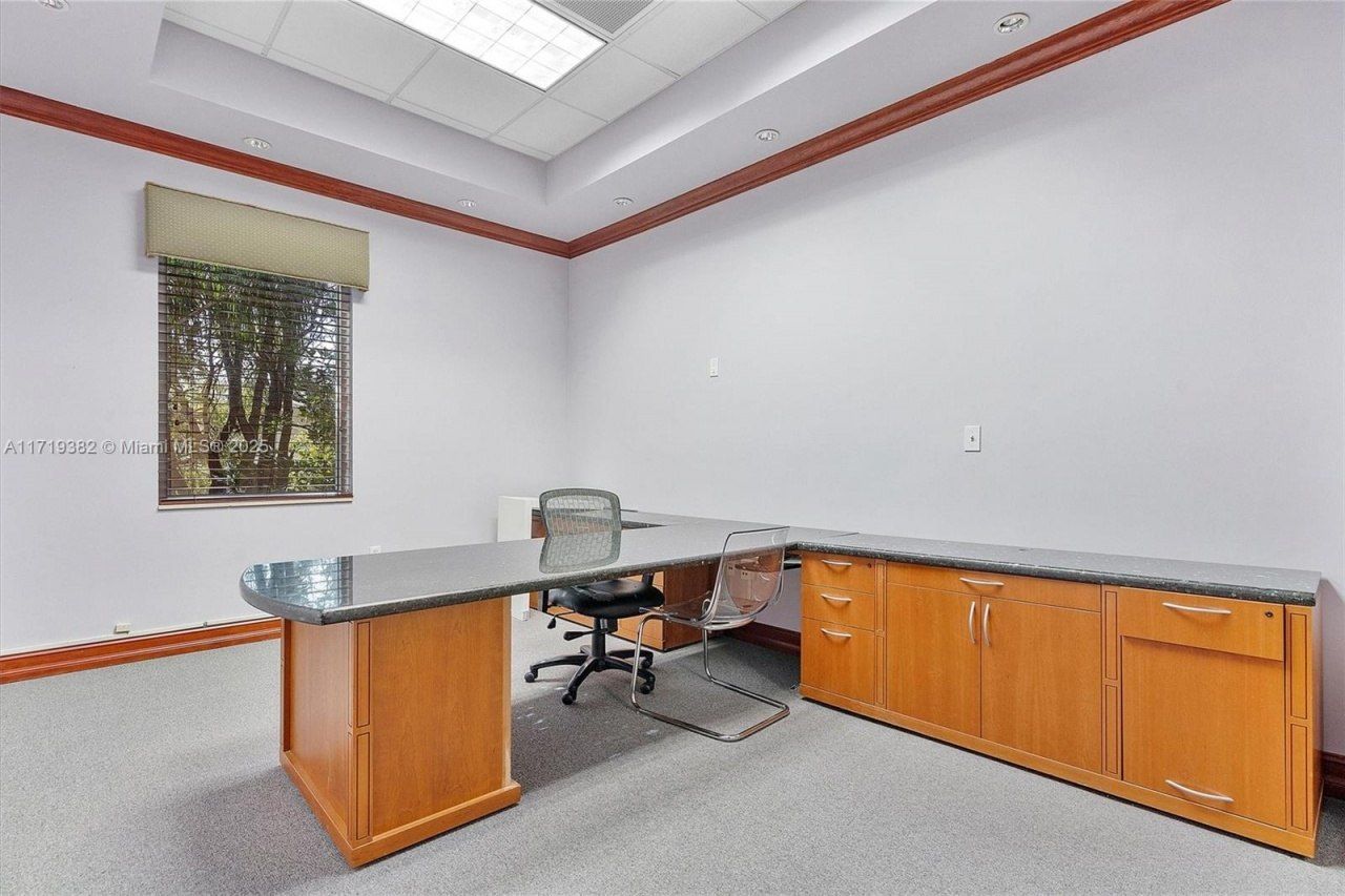 2883 Executive Park Dr, Unit 200, Weston, FL 33331 Photo