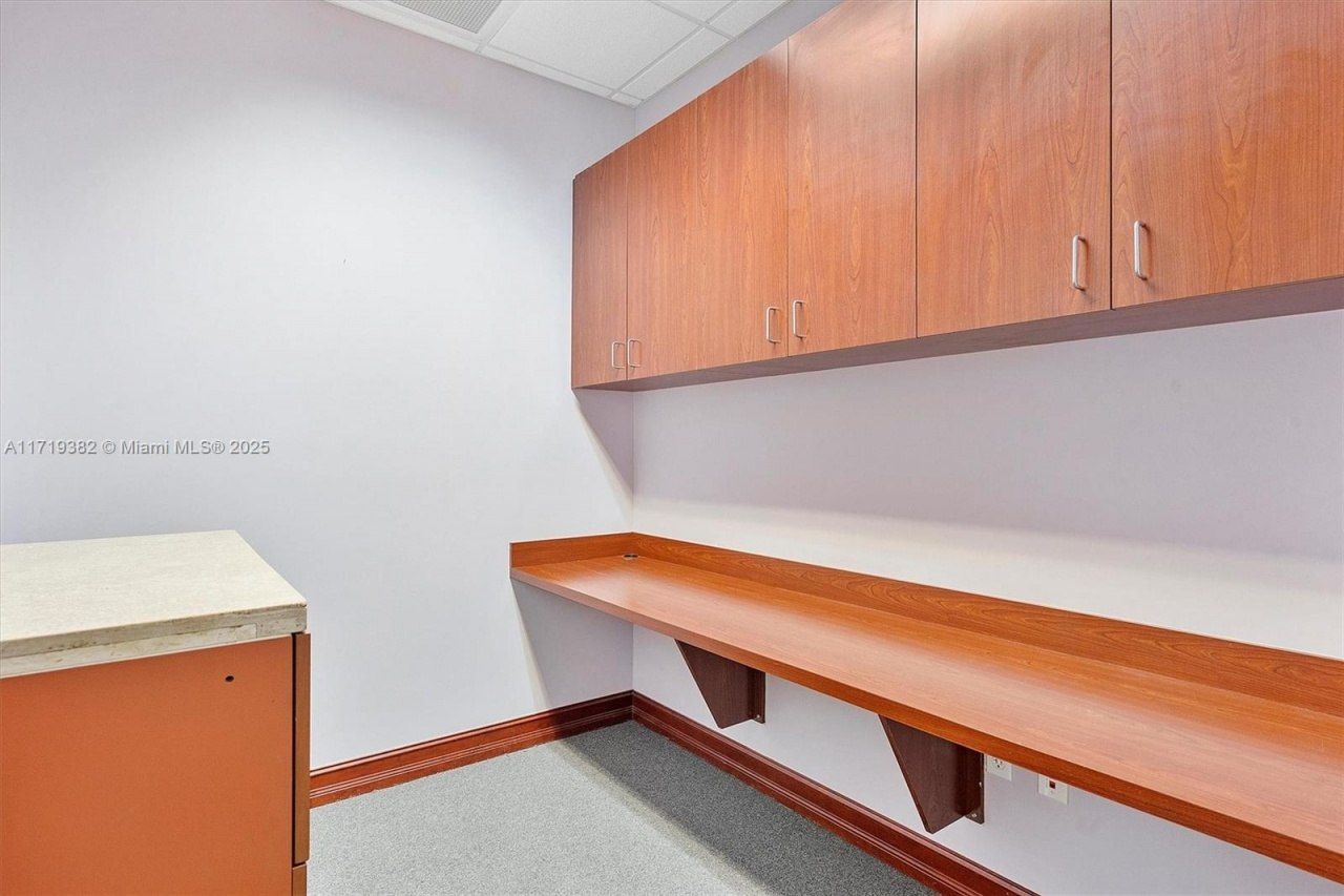 2883 Executive Park Dr, Unit 200, Weston, FL 33331 Photo