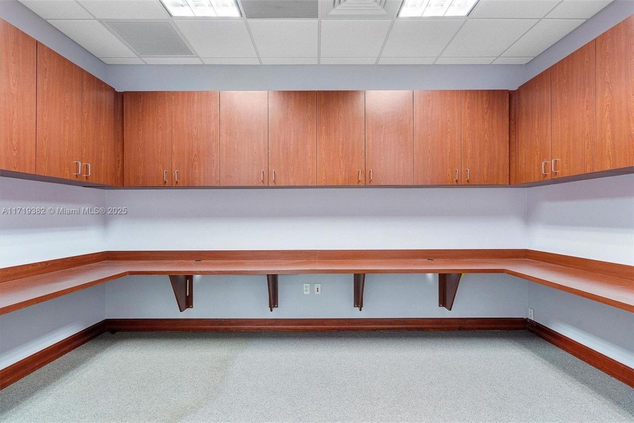 2883 Executive Park Dr, Unit 200, Weston, FL 33331 Photo