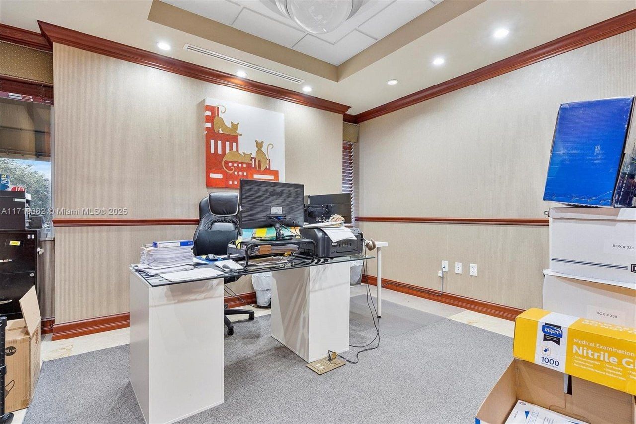 2883 Executive Park Dr, Unit 200, Weston, FL 33331 Photo