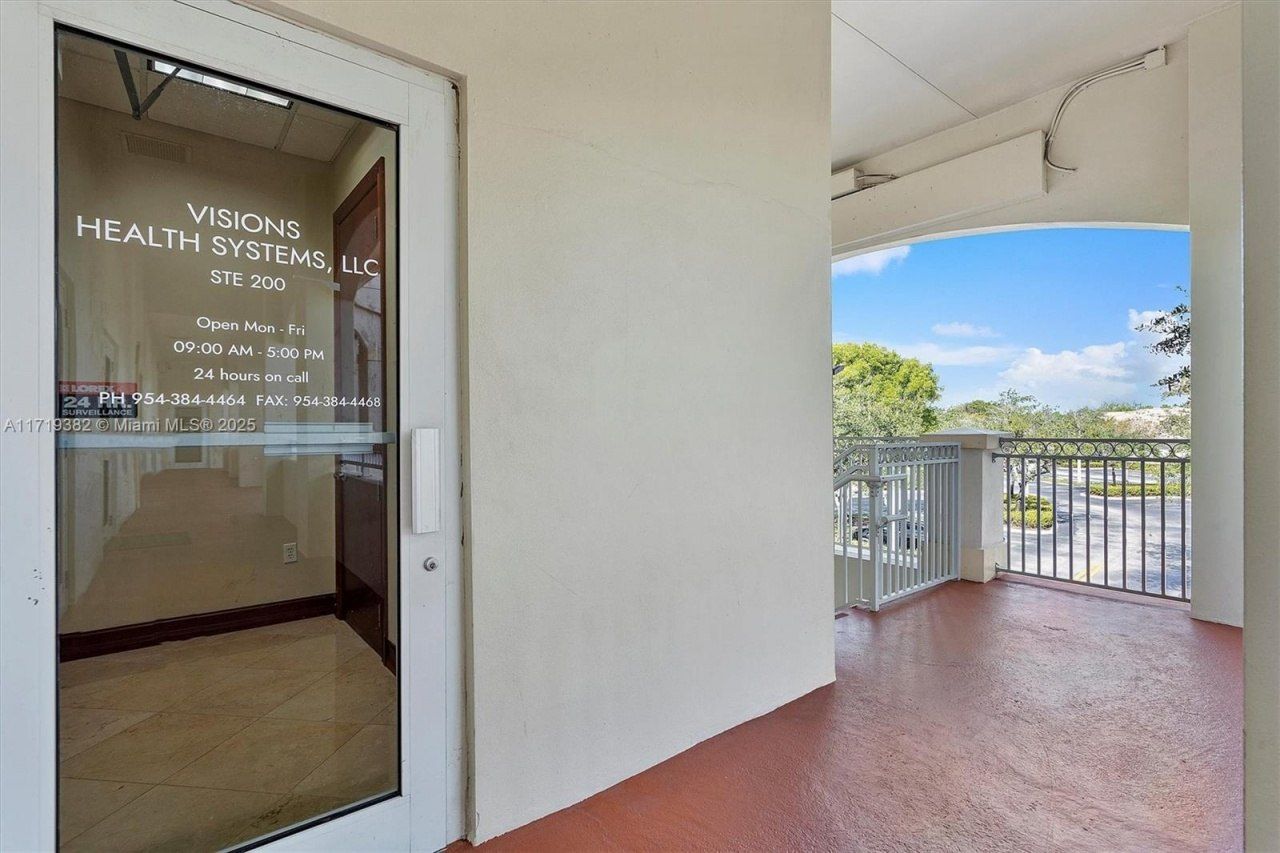 2883 Executive Park Dr, Unit 200, Weston, FL 33331 Photo