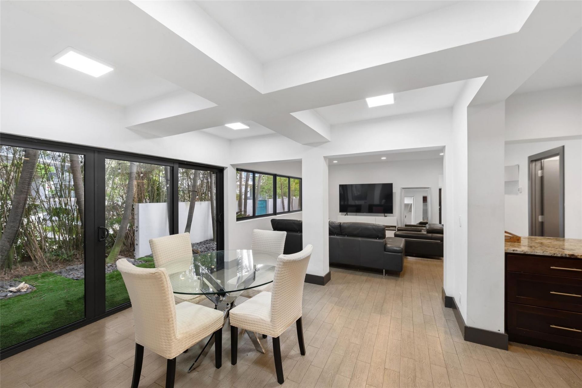 2301 N Atlantic Boulevard, Fort Lauderdale, FL 33305 Photo