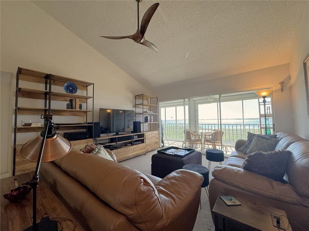 1155 Edgewater Circle, Unit 28, Bradenton, FL 34209 Photo