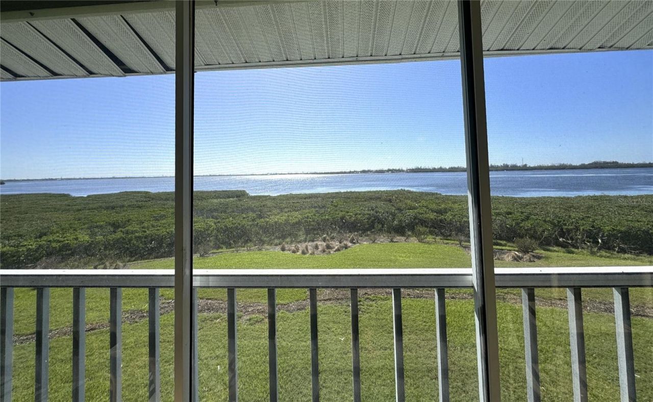 1155 Edgewater Circle, Unit 28, Bradenton, FL 34209 Photo