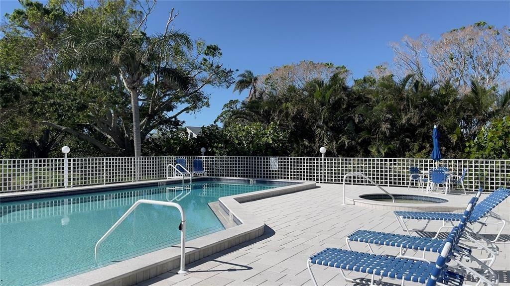 1155 Edgewater Circle, Unit 28, Bradenton, FL 34209 Photo