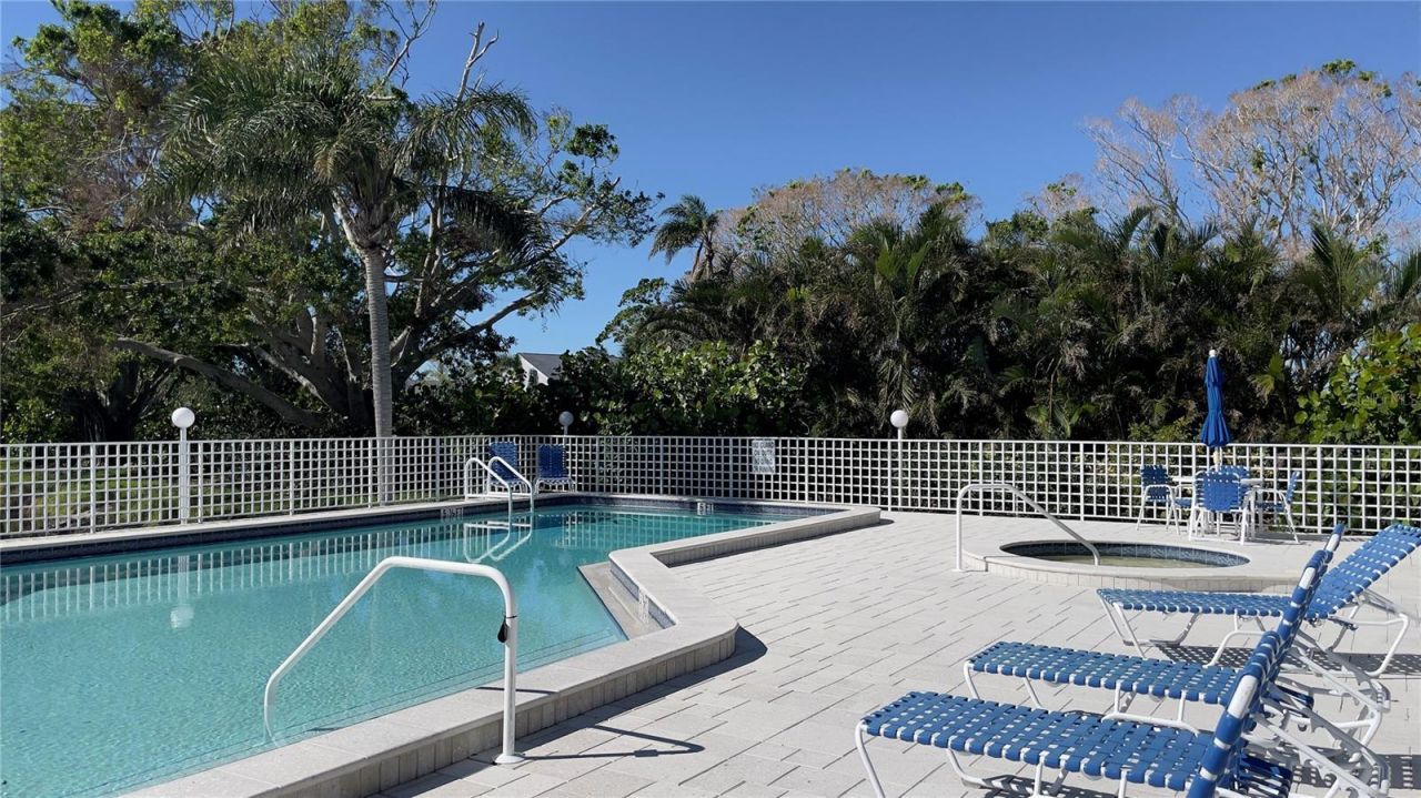 1155 Edgewater Circle, Unit 28, Bradenton, FL 34209 Photo
