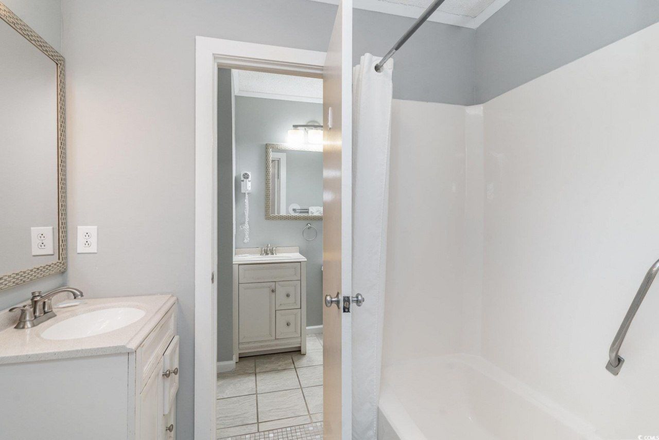 415 Ocean Creek Dr. Photo 14