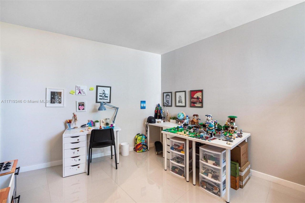 488 NE 18th St, Unit 401, Miami, FL 33132 Photo