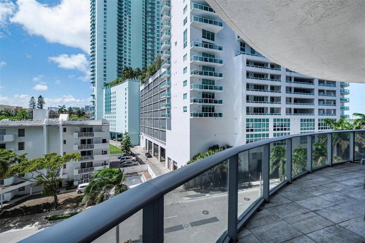 488 NE 18th St, Unit 401, Miami, FL 33132 Photo