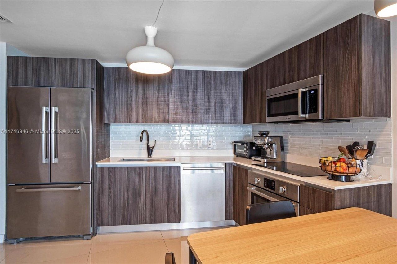 488 NE 18th St, Unit 401, Miami, FL 33132 Photo