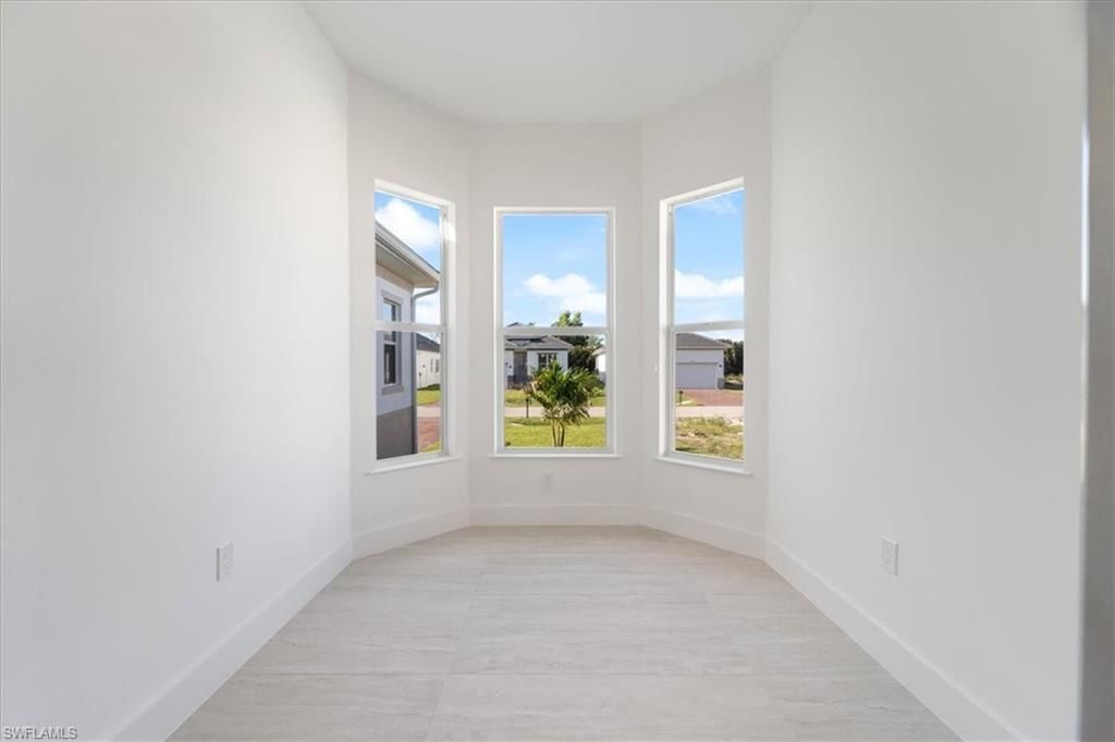 2537 Linda Dr, Naples, FL 34112 Photo