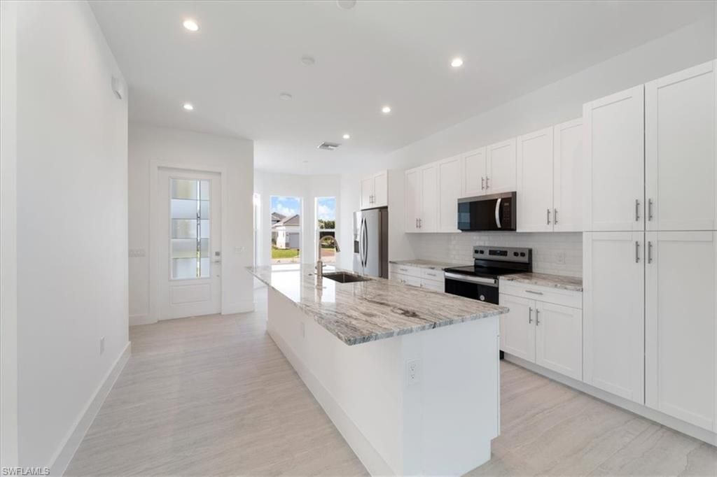 2537 Linda Dr, Naples, FL 34112 Photo
