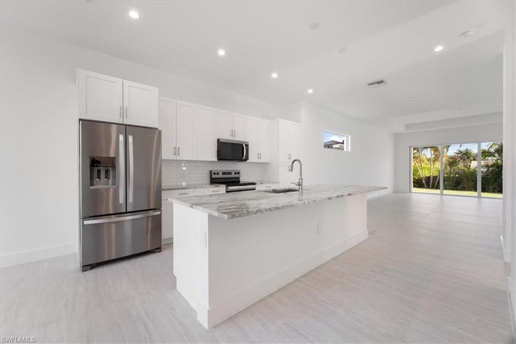 2537 Linda Dr, Naples, FL 34112 Photo