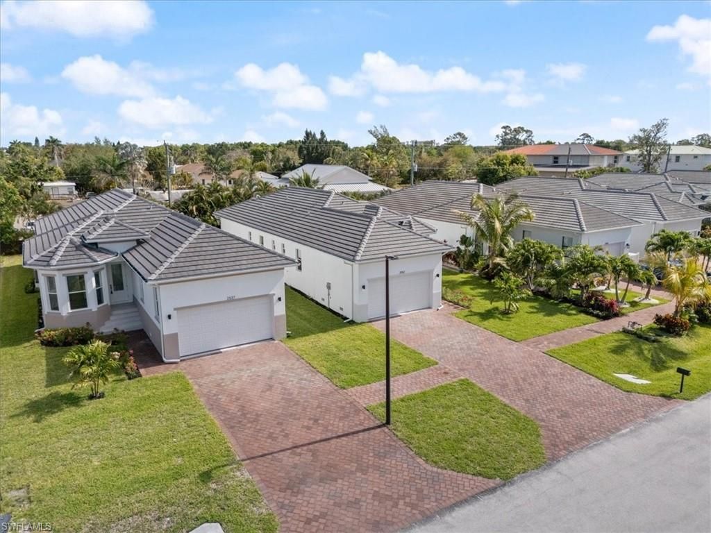 2537 Linda Dr, Naples, FL 34112 Photo