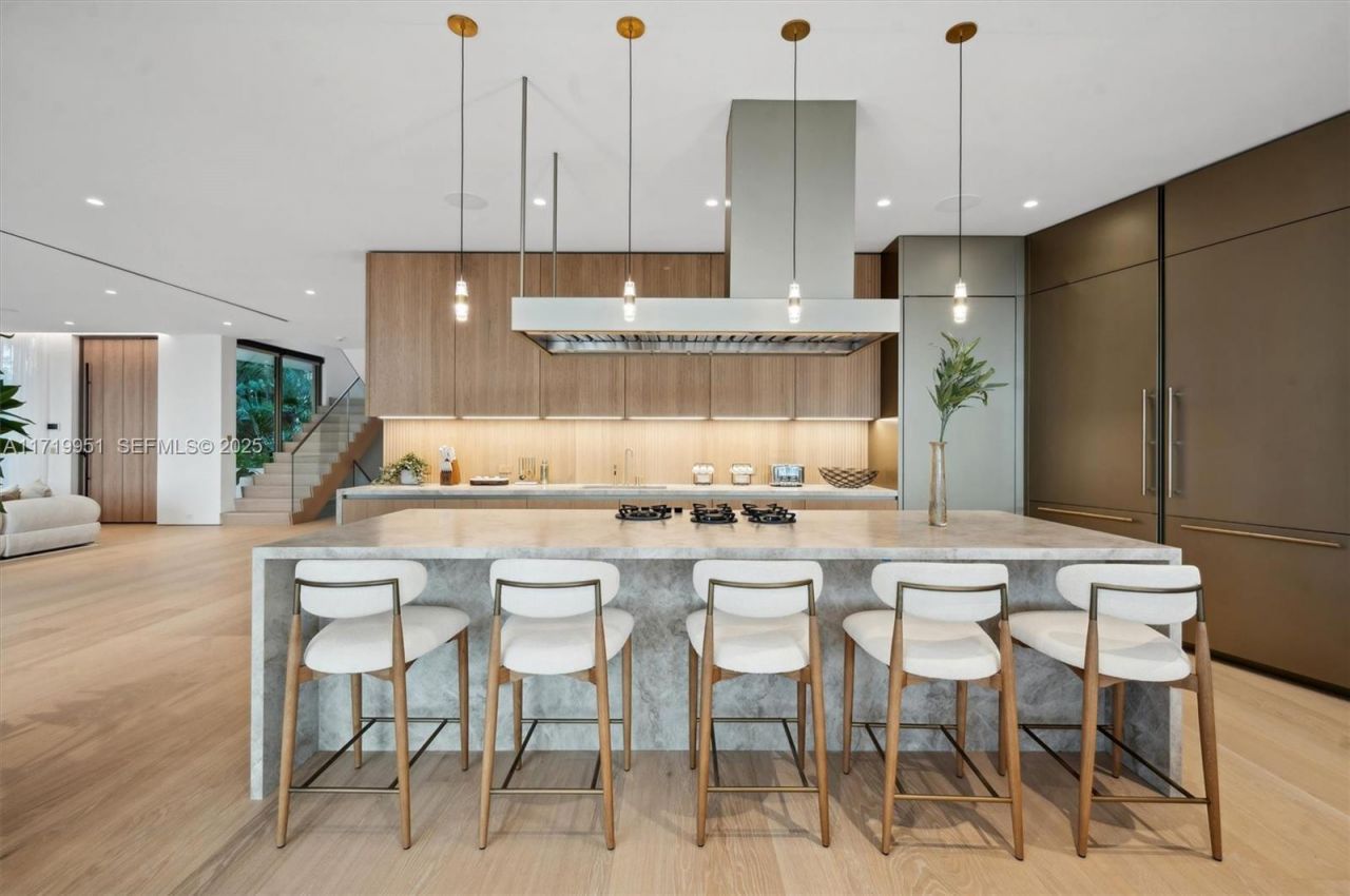 424 W Rivo Alto Dr, Miami Beach, FL 33139 Photo