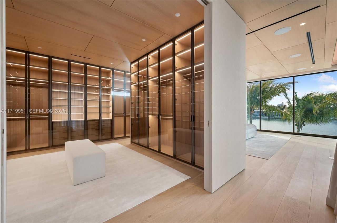 424 W Rivo Alto Dr, Miami Beach, FL 33139 Photo